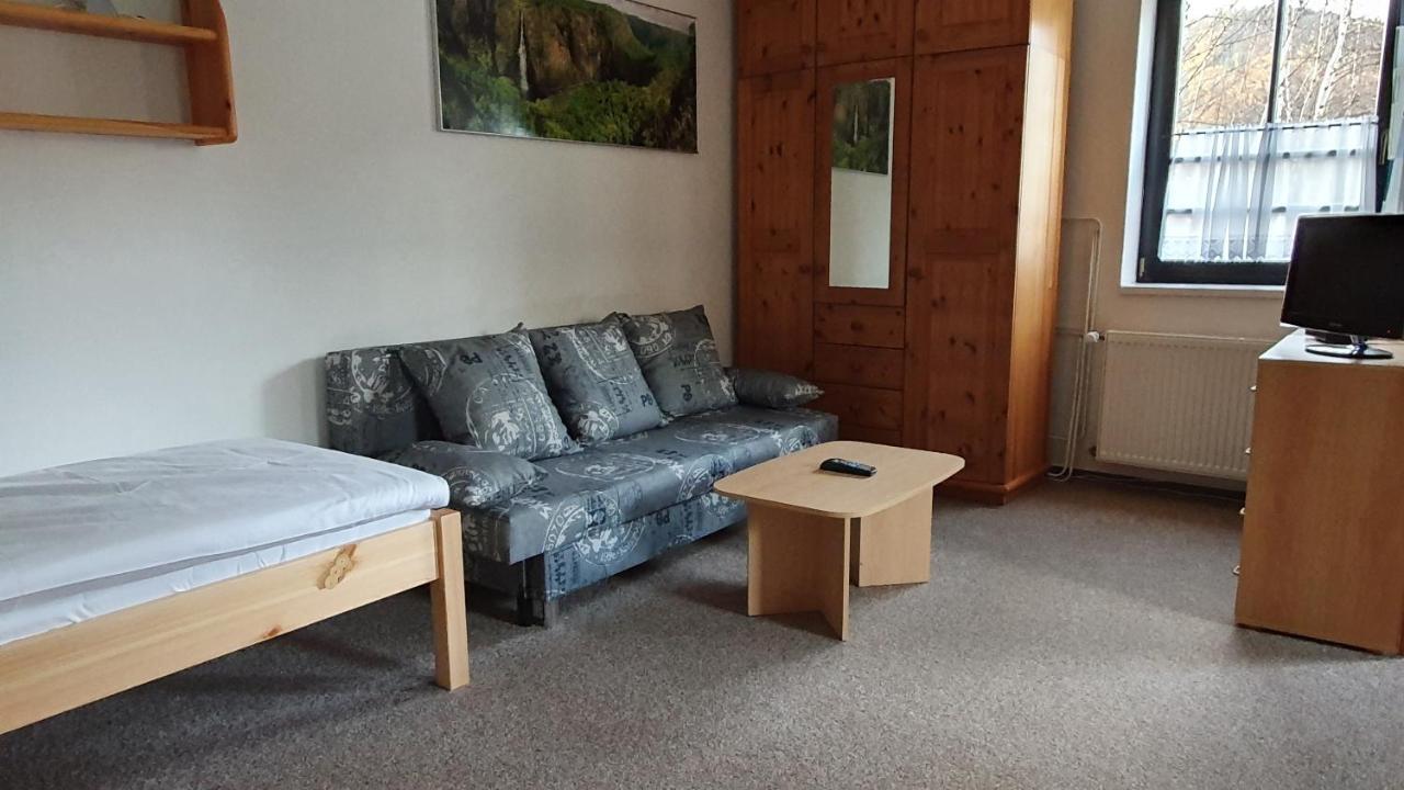 Apartmany Eddy 로끼뜨니쩨나드이제로우 외부 사진