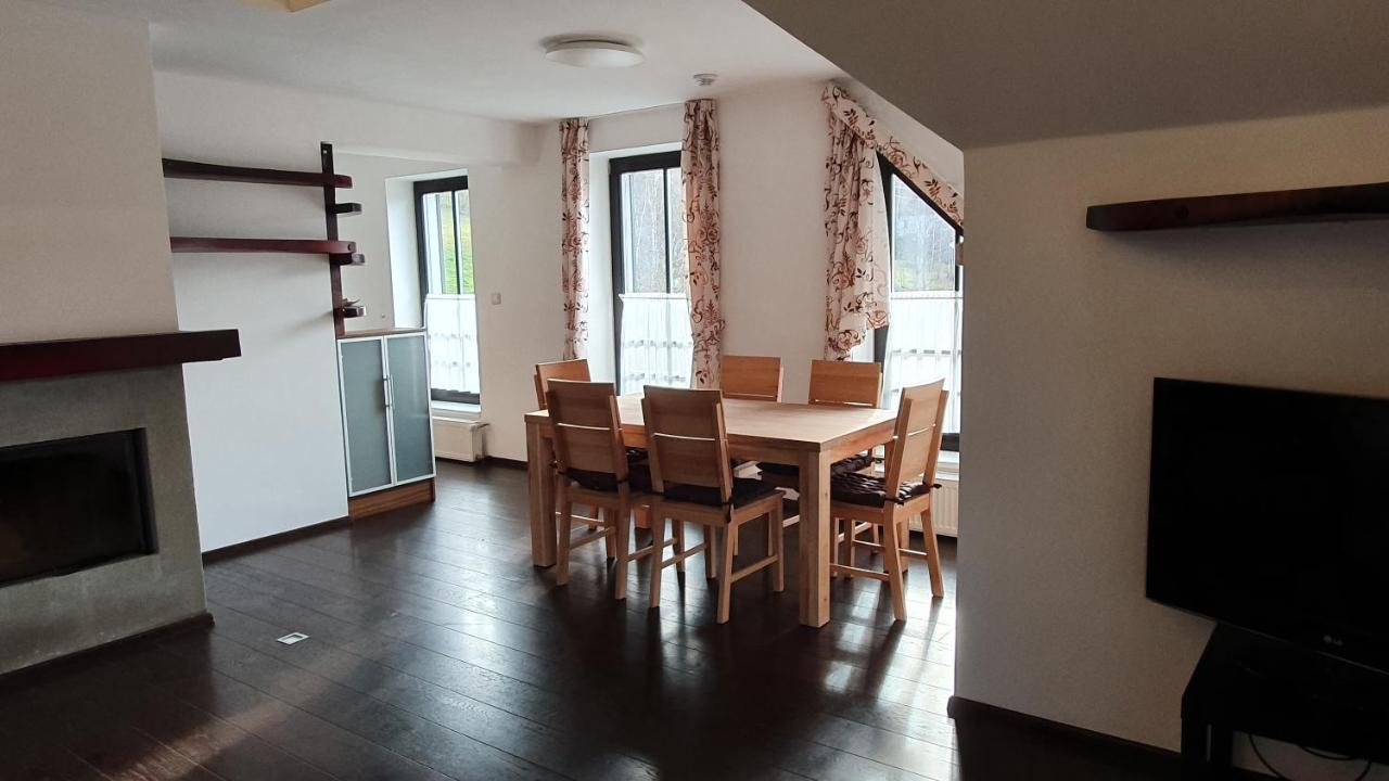 Apartmany Eddy 로끼뜨니쩨나드이제로우 외부 사진