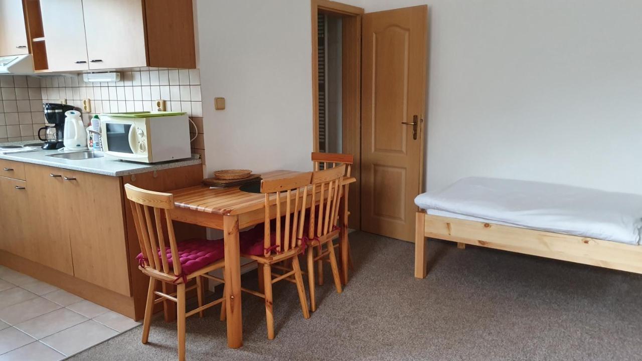 Apartmany Eddy 로끼뜨니쩨나드이제로우 외부 사진